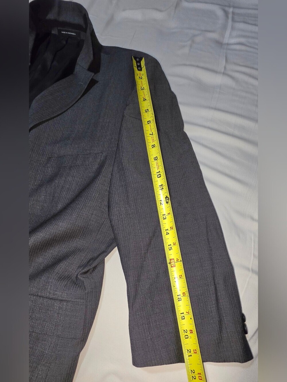 Kenneth Cole Grey 2 Piece Suit Size 50x26 - Picture 3 of 14
